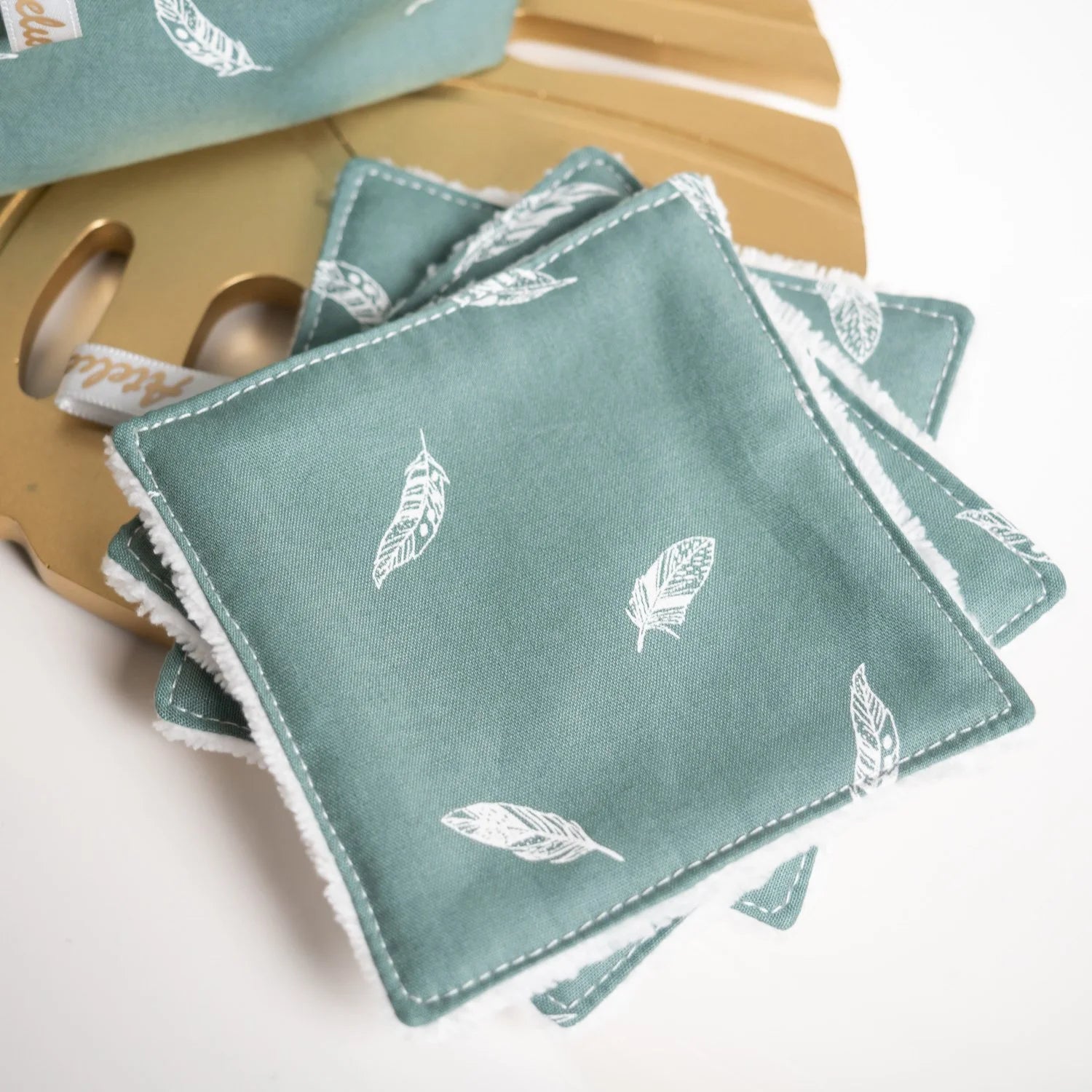 Coton lavable Bio et panier Plume d'eau