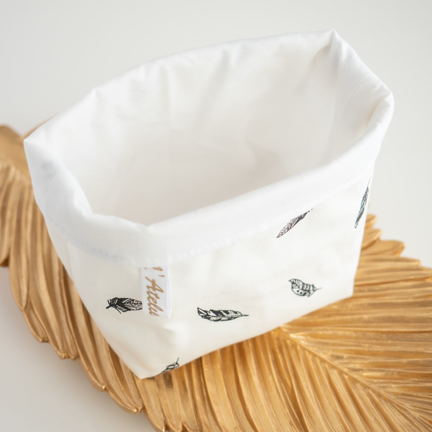 Coton lavable réutilisable en tissu et panier Plume noire - L'Atelier de July