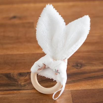 Anneau de dentition Malya pour bébé en tissu Bio et bois - L'Atelier de July