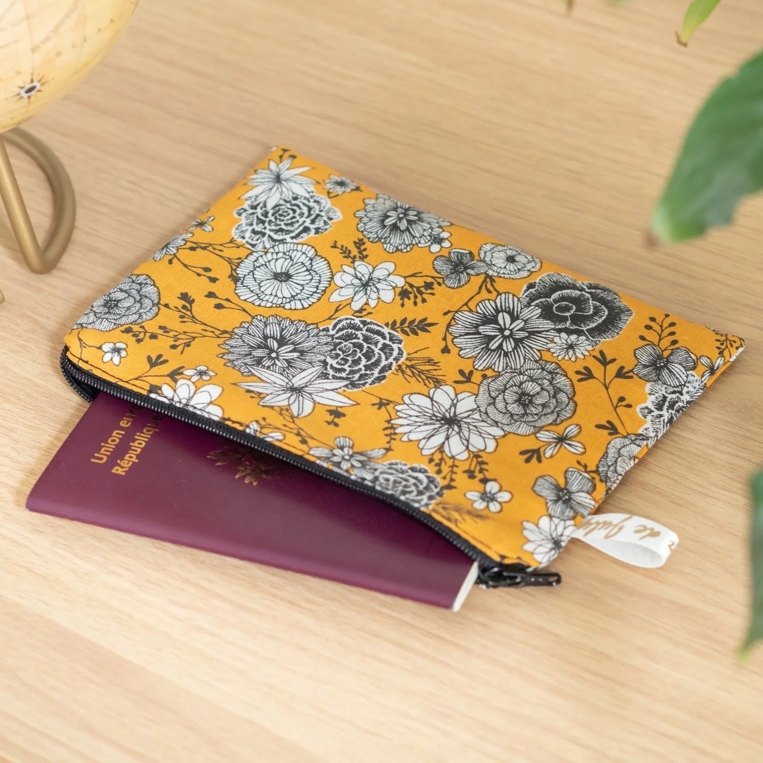 Pochette à main plate Bio « Mustard »