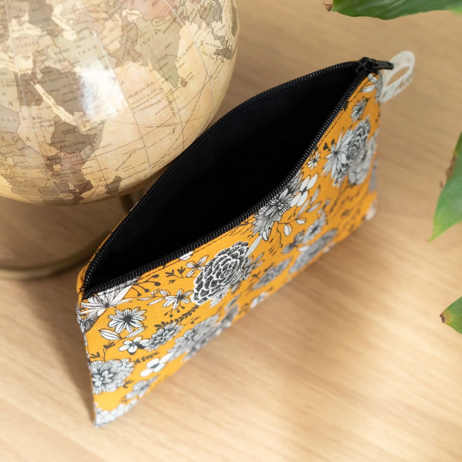 Pochette à main plate Bio « Mustard »