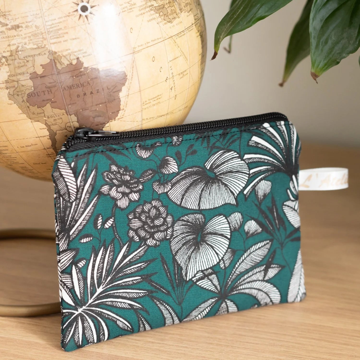 Les imparfaits... Pochette à main plate en tissu Tropic - L'Atelier de July